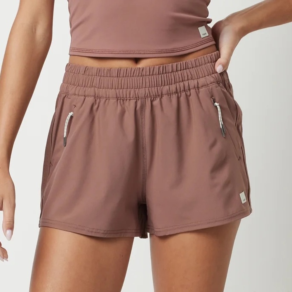 Vuori Dash Shorts - Terracotta